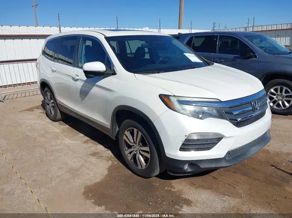 5FNYF5H72JB028790 2018 HONDA PILOT - Image 1