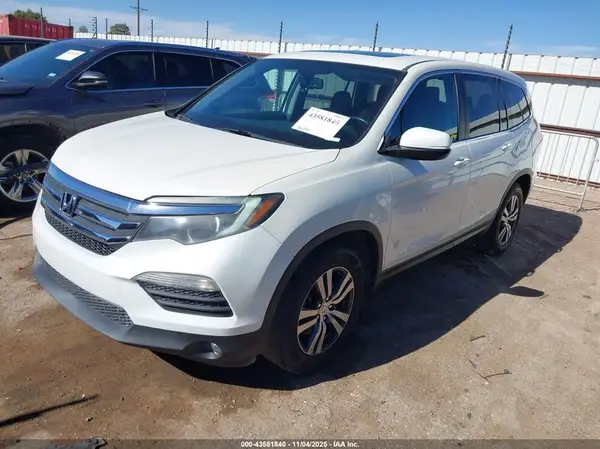 5FNYF5H72JB028790 2018 HONDA PILOT - Image 2