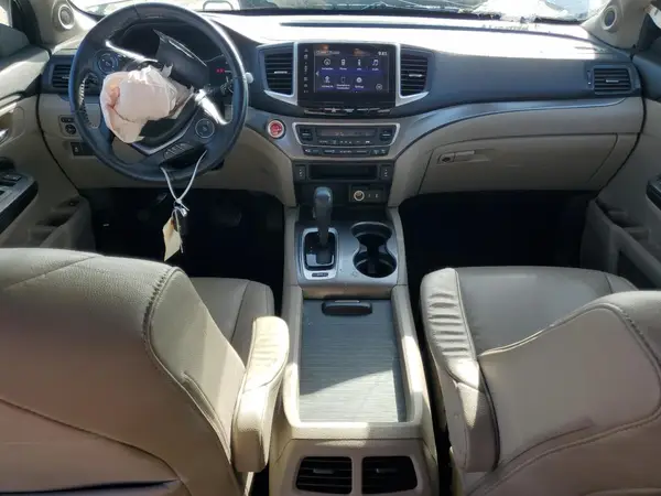 5FNYF5H73JB014655 2018 HONDA PILOT - Image 8