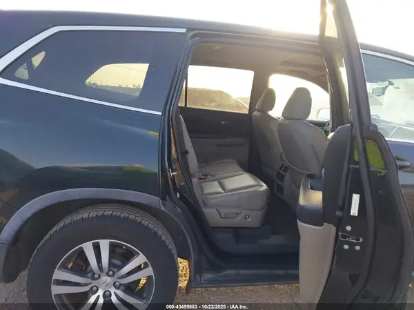 5FNYF5H74GB038391 2016 HONDA PILOT - Image 8