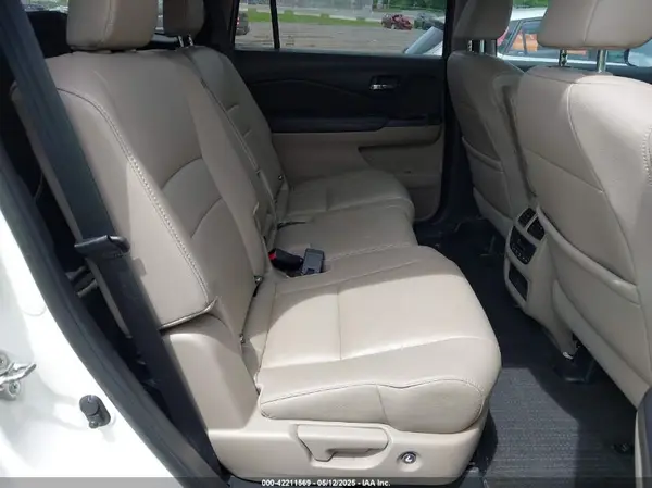 5FNYF5H74HB044225 2017 HONDA PILOT - Image 8