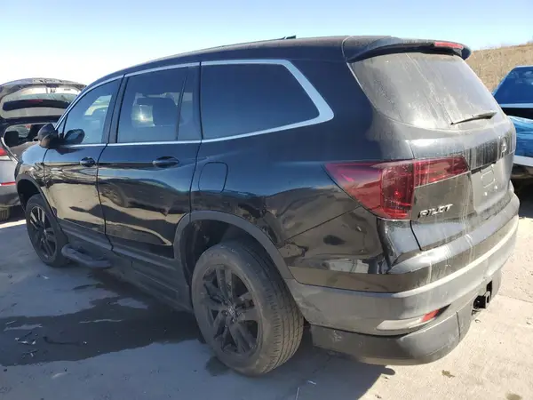 5FNYF5H74JB027592 2018 HONDA PILOT - Image 2