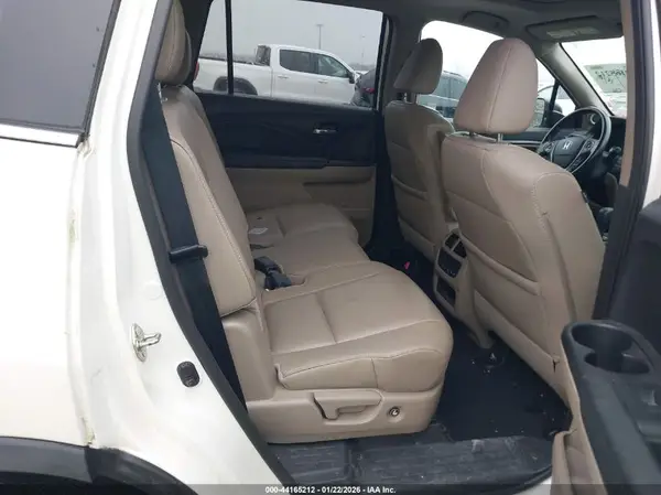 5FNYF5H75HB003537 2017 HONDA PILOT - Image 8