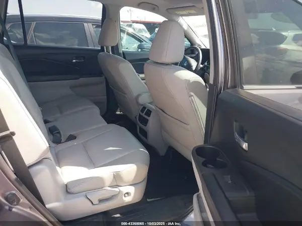 5FNYF5H75HB041348 2017 HONDA PILOT - Image 8