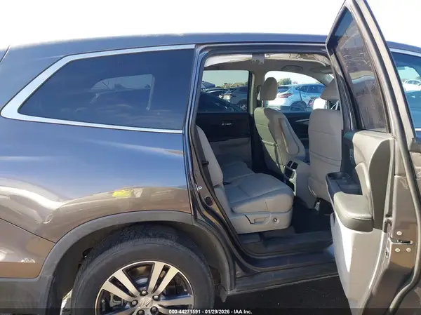 5FNYF5H75HB041365 2017 HONDA PILOT - Image 8
