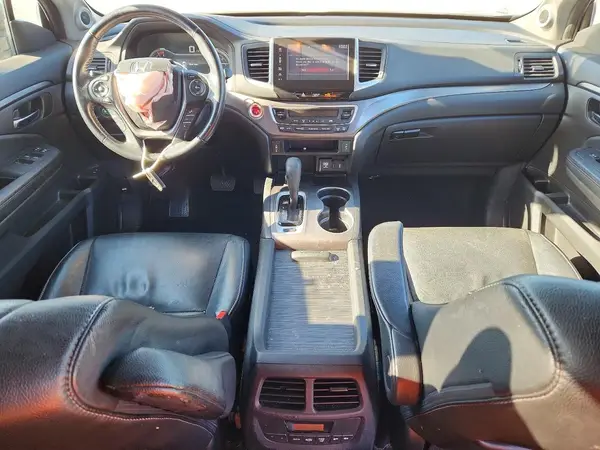 5FNYF5H78HB000230 2017 HONDA PILOT - Image 8