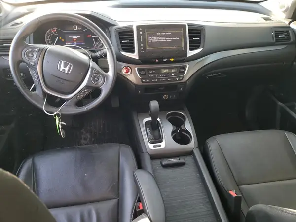 5FNYF5H78JB003084 2018 HONDA PILOT - Image 8