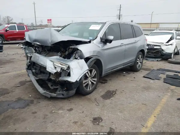 5FNYF5H79HB011088 2017 HONDA PILOT - Image 2