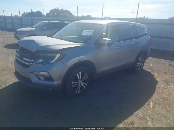 5FNYF5H79HB044852 2017 HONDA PILOT - Image 2