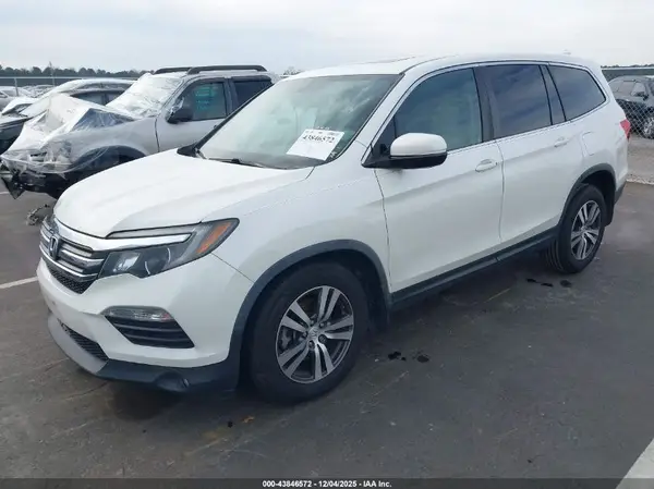 5FNYF5H79JB020864 2018 HONDA PILOT - Image 2