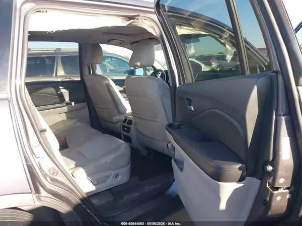 5FNYF5H7XGB023586 2016 HONDA PILOT - Image 8