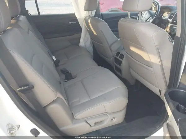 5FNYF5H7XHB014193 2017 HONDA PILOT - Image 8