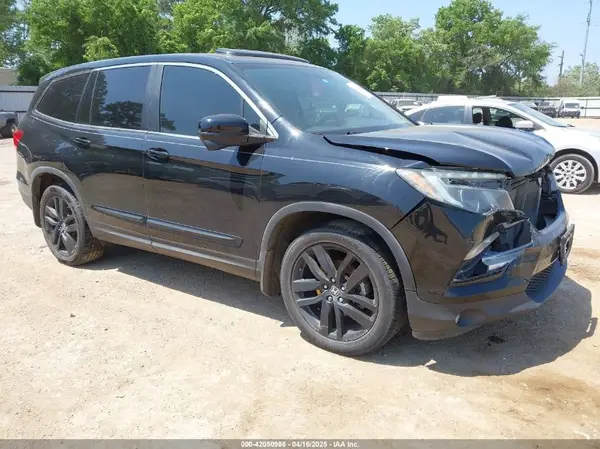 5FNYF5H80HB009528 2017 HONDA PILOT - Image 1