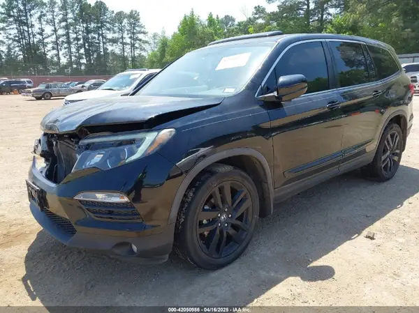 5FNYF5H80HB009528 2017 HONDA PILOT - Image 2
