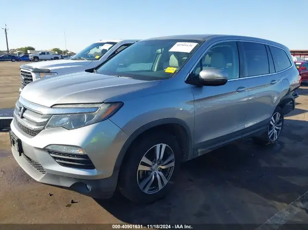 5FNYF5H80HB009741 2017 HONDA PILOT - Image 2