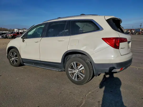 5FNYF5H80HB034641 2017 HONDA PILOT - Image 2