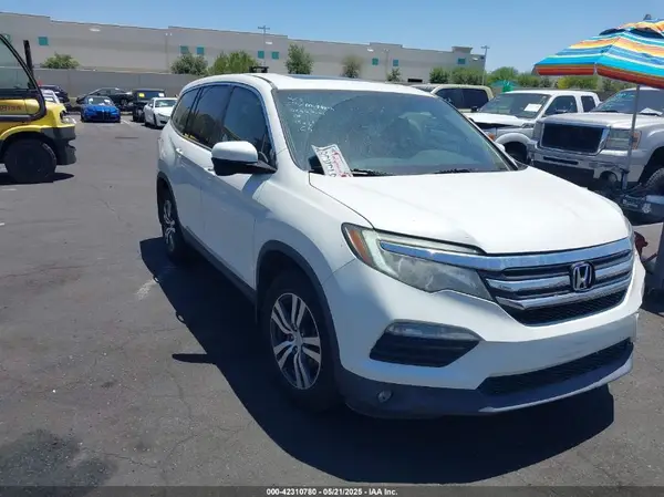 5FNYF5H80HB040102 2017 HONDA PILOT - Image 1
