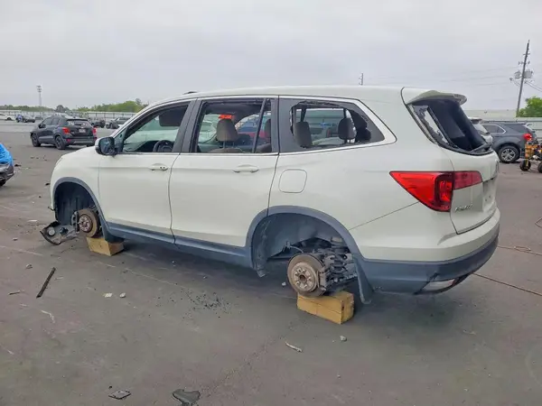 5FNYF5H81HB029500 2017 HONDA PILOT - Image 2