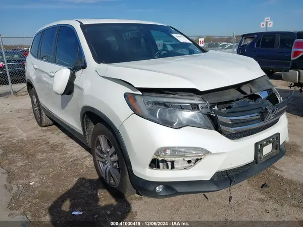 5FNYF5H83HB042426 2017 HONDA PILOT - Image 1