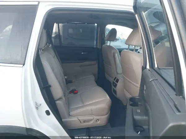 5FNYF5H85JB010809 2018 HONDA PILOT - Image 8