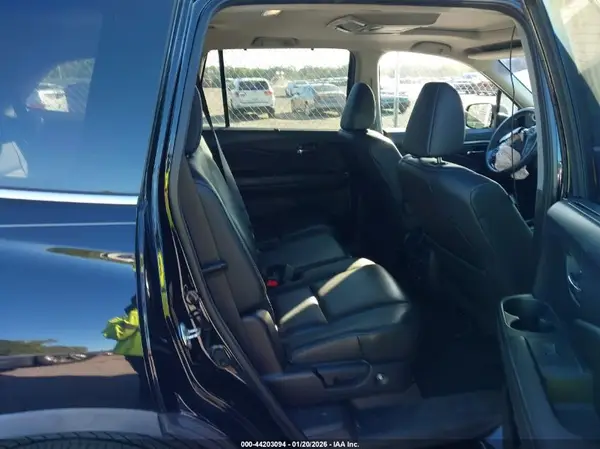 5FNYF5H86HB014149 2017 HONDA PILOT - Image 8