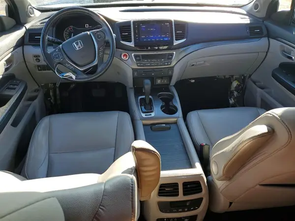 5FNYF5H86HB033512 2017 HONDA PILOT - Image 8