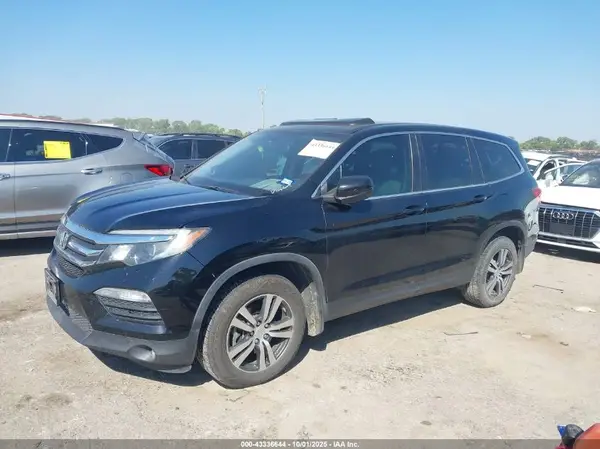 5FNYF5H86JB004310 2018 HONDA PILOT - Image 2