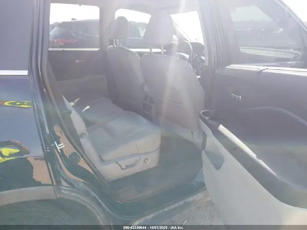 5FNYF5H86JB004310 2018 HONDA PILOT - Image 8