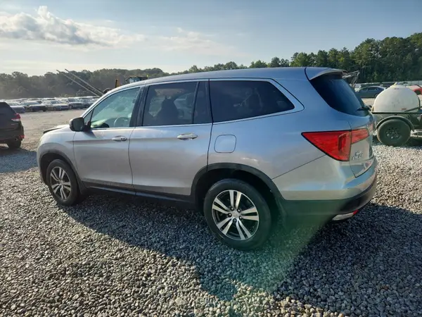 5FNYF5H86JB009992 2018 HONDA PILOT - Image 2