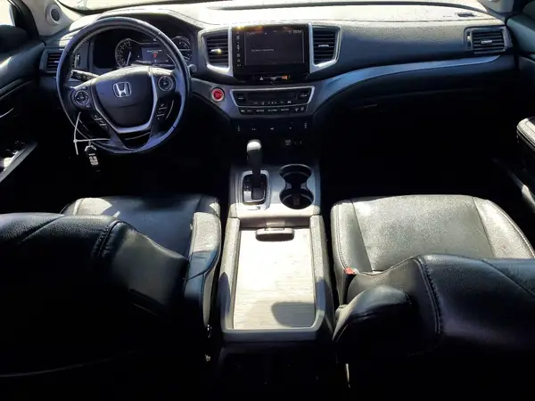 5FNYF5H86JB013587 2018 HONDA PILOT - Image 8