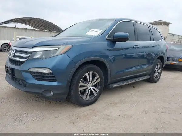 5FNYF5H88HB042003 2017 HONDA PILOT - Image 2