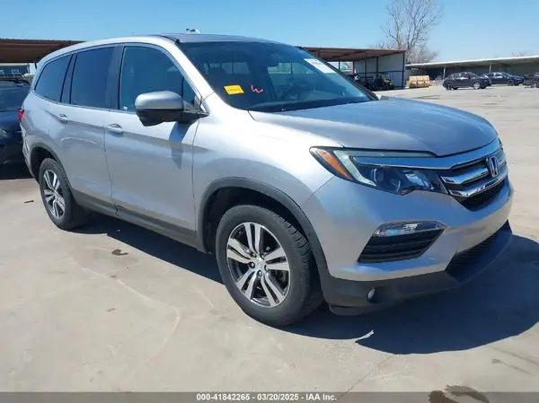 5FNYF5H88JB017799 2018 HONDA PILOT - Image 1