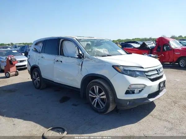 5FNYF5H88JB027250 2018 HONDA PILOT - Image 1