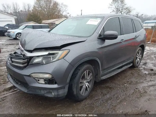 5FNYF5H8XHB018480 2017 HONDA PILOT - Image 2