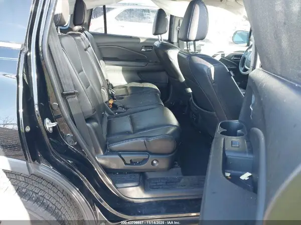 5FNYF5H8XHB023193 2017 HONDA PILOT - Image 8