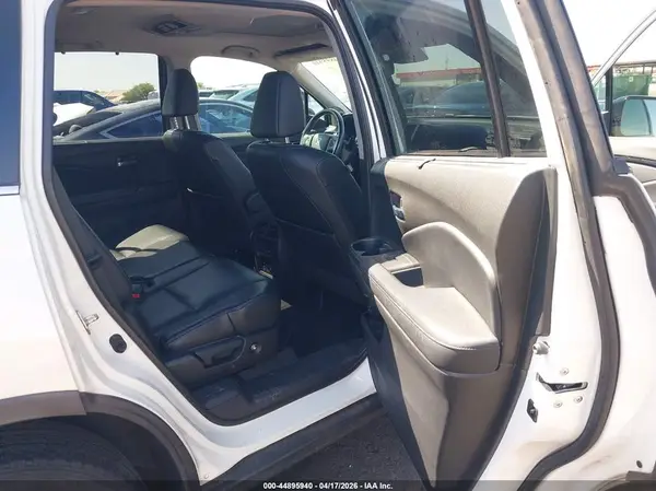 5FNYF5H90HB026774 2017 HONDA PILOT - Image 8