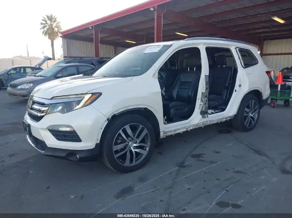 5FNYF5H90HB026905 2017 HONDA PILOT - Image 2