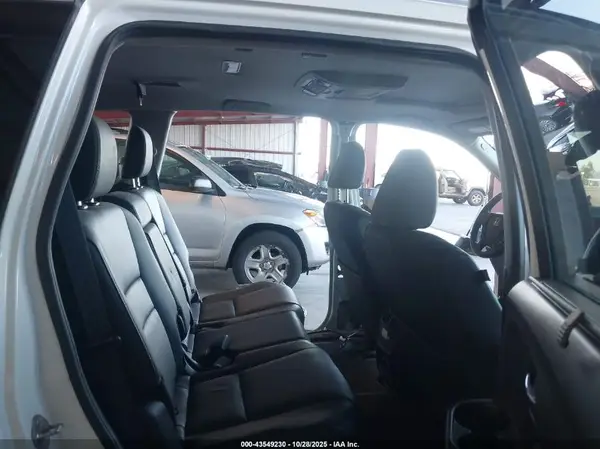 5FNYF5H90HB026905 2017 HONDA PILOT - Image 8