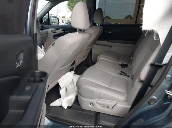 5FNYF5H90HB045082 2017 HONDA PILOT - Image 8