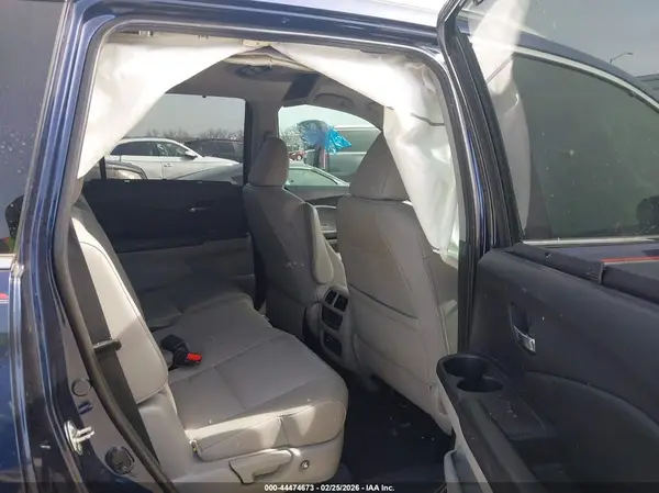 5FNYF5H90JB002495 2018 HONDA PILOT - Image 8