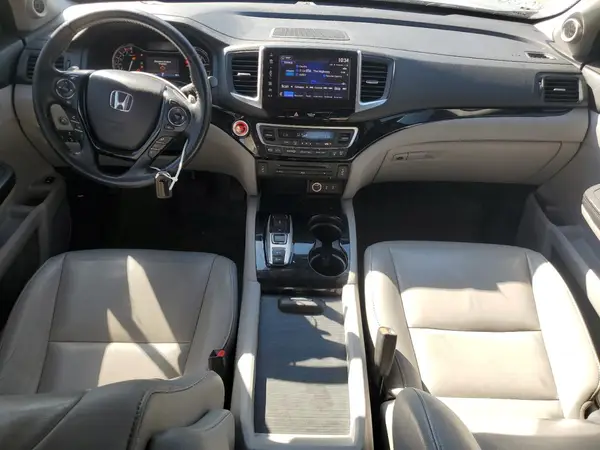 5FNYF5H90JB018096 2018 HONDA PILOT - Image 8
