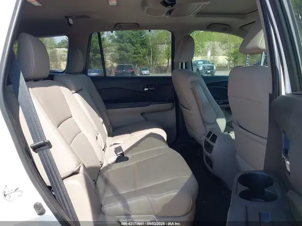 5FNYF5H90KB005916 2019 HONDA PILOT - Image 8