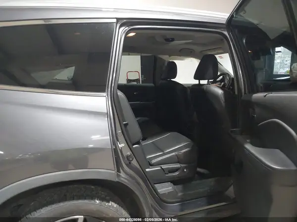 5FNYF5H90KB010971 2019 HONDA PILOT - Image 8