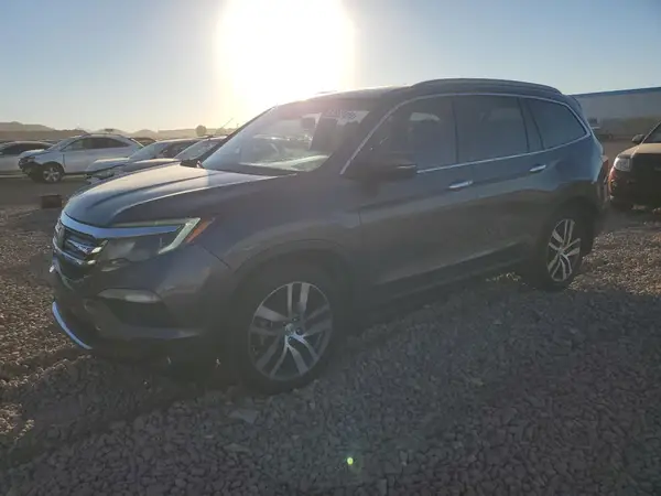 5FNYF5H91HB001558 2017 HONDA PILOT - Image 1