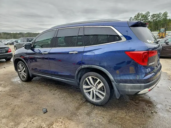 5FNYF5H91HB004220 2017 HONDA PILOT - Image 2