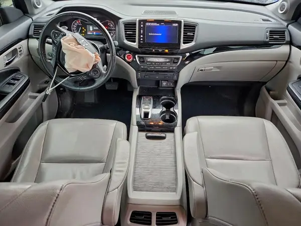 5FNYF5H91HB004220 2017 HONDA PILOT - Image 8