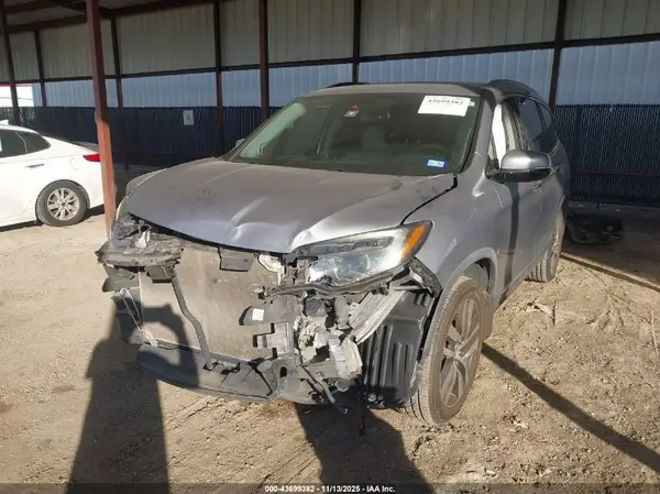 5FNYF5H91HB016058 2017 HONDA PILOT - Image 2