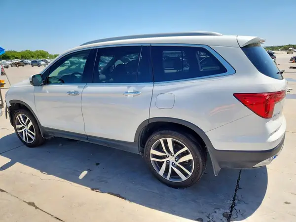 5FNYF5H91HB029652 2017 HONDA PILOT - Image 2