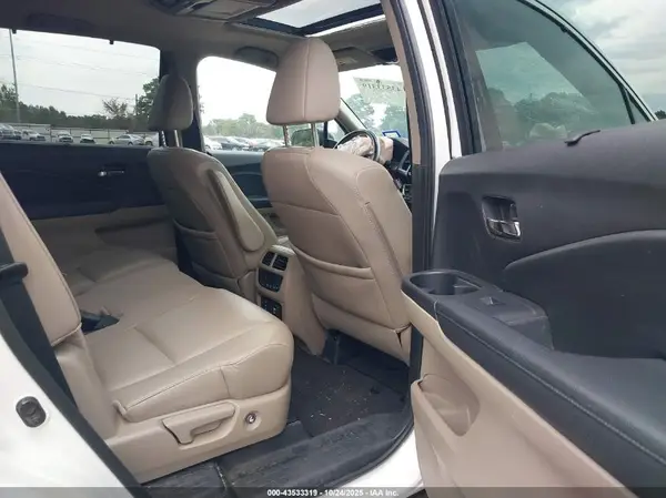 5FNYF5H91HB032633 2017 HONDA PILOT - Image 8