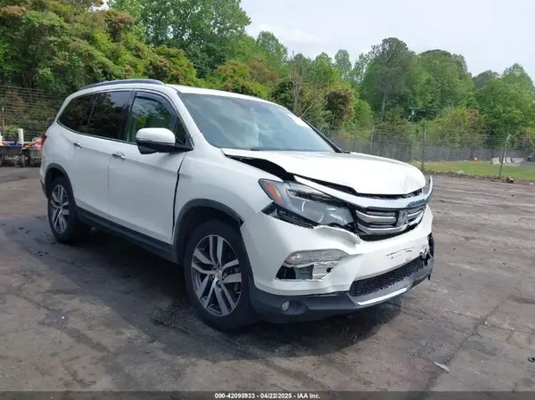 5FNYF5H91HB033359 2017 HONDA PILOT - Image 1